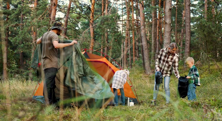 Family camping trip highlights the outdoor lifestyle driving Czech retail growth.